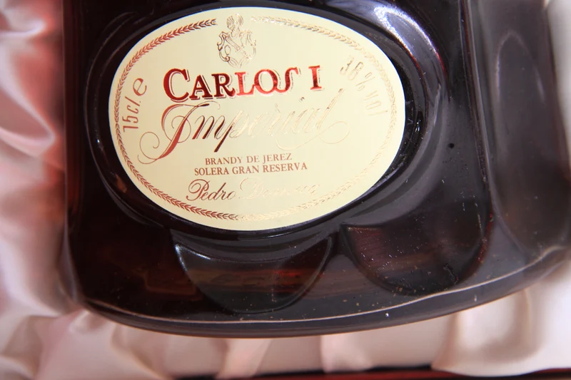 Brandy Jerez ** Carlos I Imperial ** Pedro Domecq. 90 ties