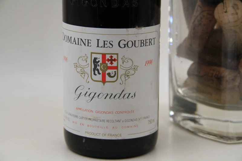 - Gigondas ** 1990 ** Domaine Les Goubert