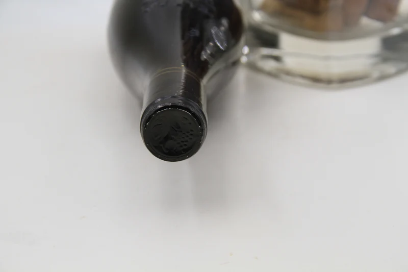 - Gigondas ** 1990 ** Domaine Les Goubert