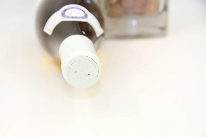- Santenay 1er Cru " La Comme " ** 1999 ** Michel Coutoux