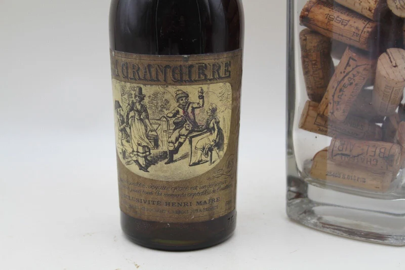 La Grangière ** Jura ** Vin De Liqueur Henri Maire 60 ties