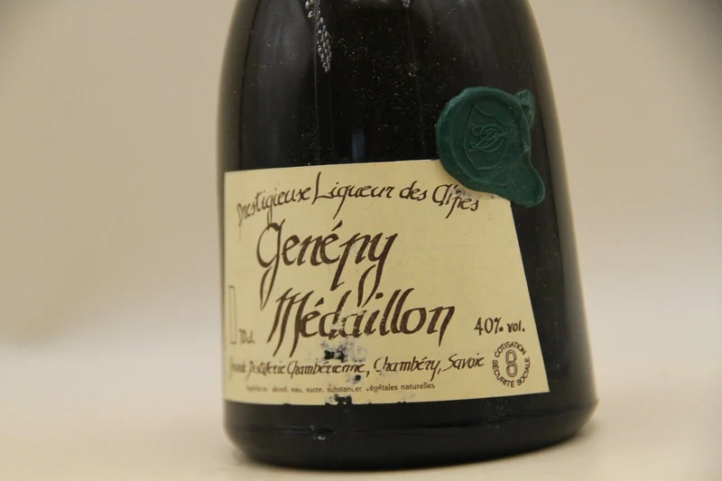 Genépy Médaillon 80 ties