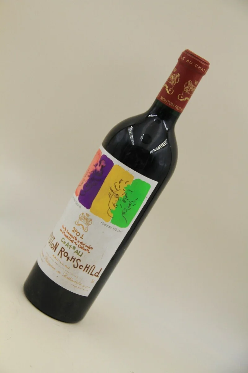 - Chateau Mouton Rothschild ** 2001 ** 1er Grand Cru Classé Pauillac