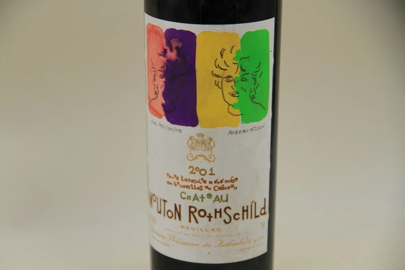 - Chateau Mouton Rothschild ** 2001 ** 1er Grand Cru Classé Pauillac