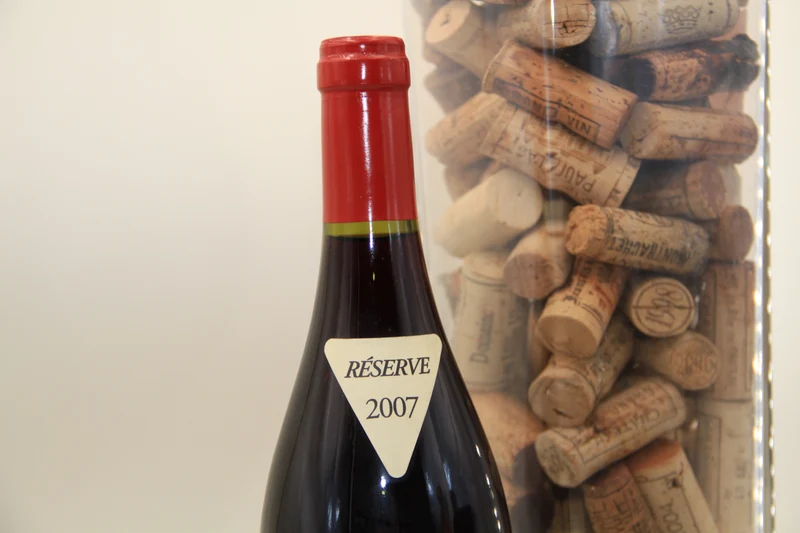 - Cotes du Rhone ** 2007 ** Domaine Des Tours. Reynaud