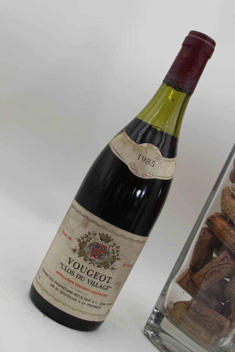 - Vougeot "Clos du Village" ** 1985 ** Domaine Ceci