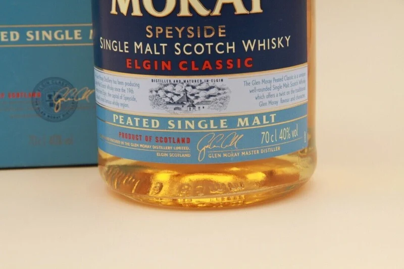Glen Moray ** Peated Single Malt ** Single Malt Scotch Whisky