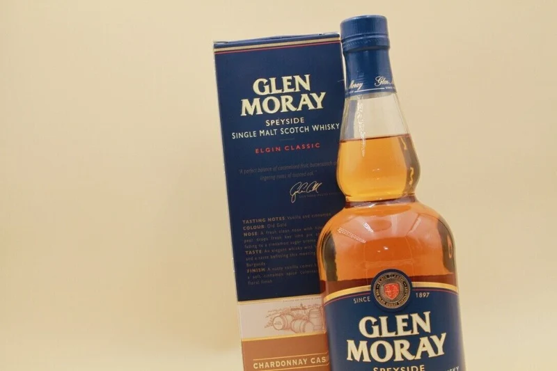 Glen Moray ** Speyside** Single Malt Scotch Whisky. Elgin Clasic
