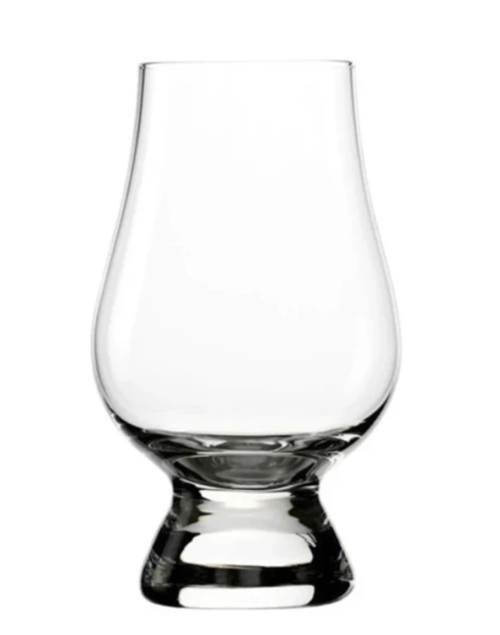 Verre glencairn rhum
