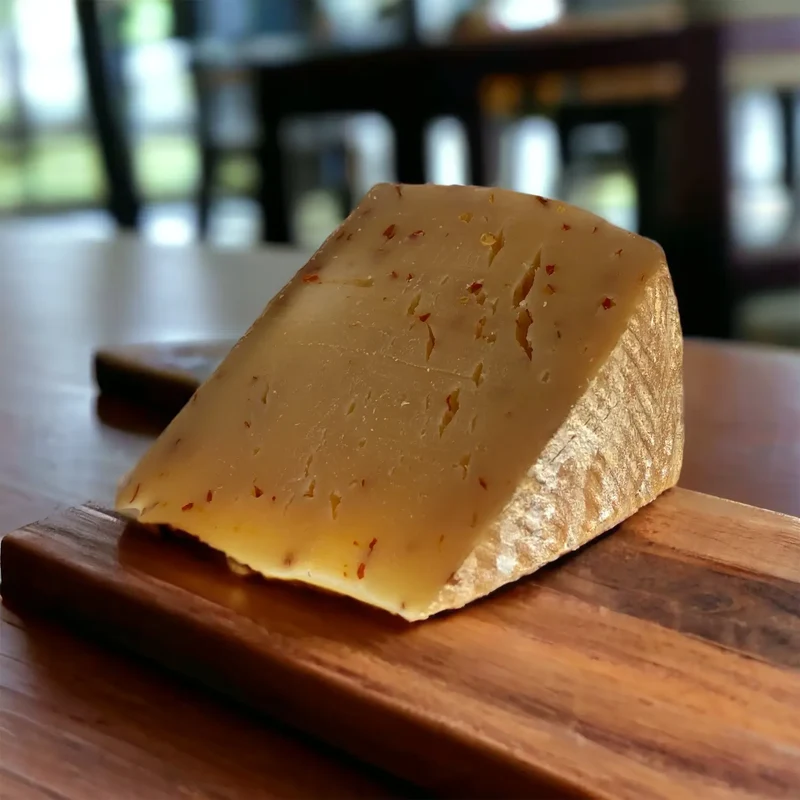 Fromage à raclette au piment et au lait de vache