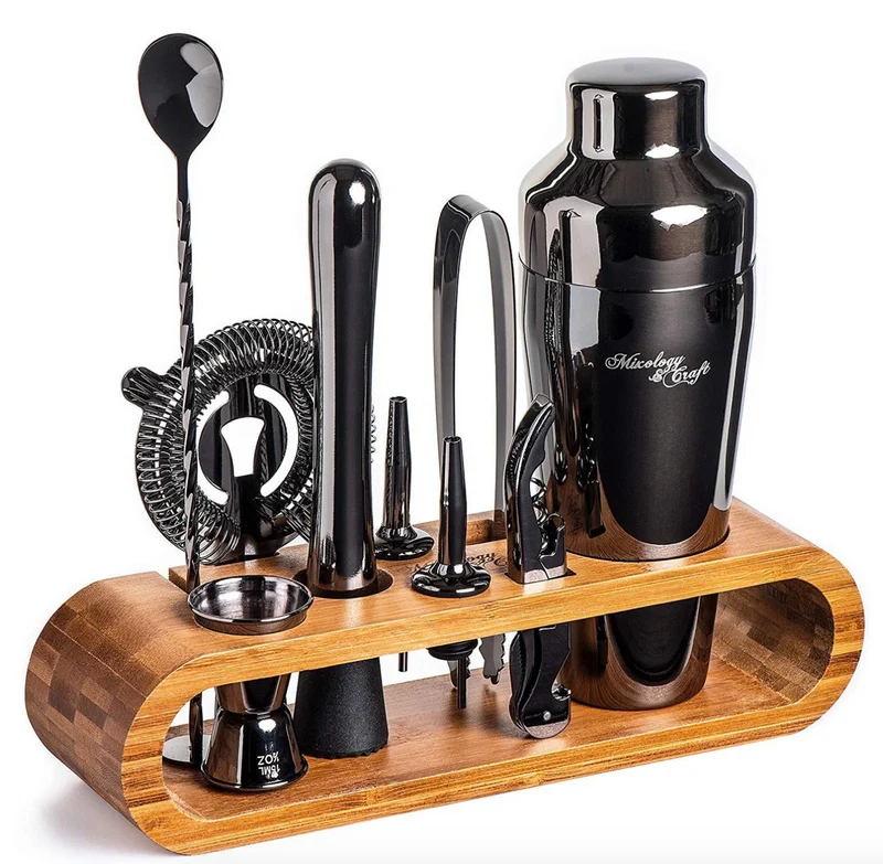 Kit de barman noir gunmetal avec support en bambou élégant